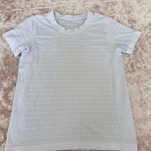 Lululemon short sleeve shirt